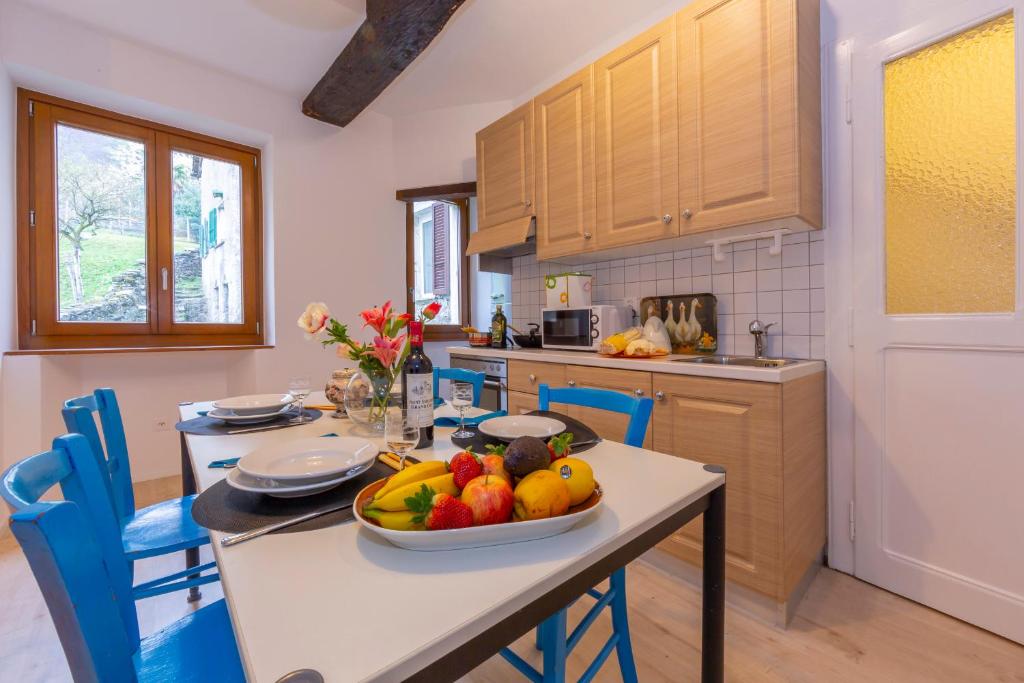 Casa Gialla room 5